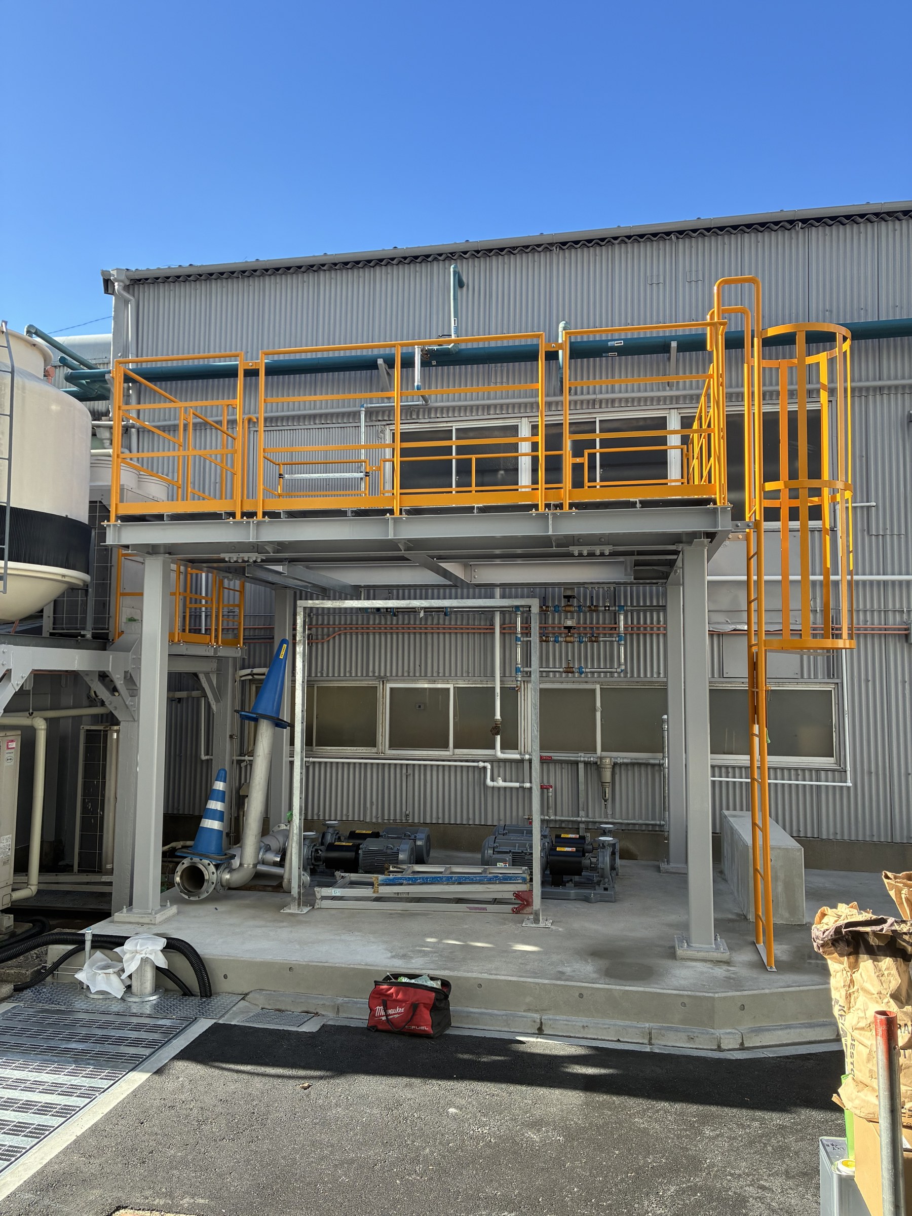 設備架台・歩廊の施工写真